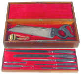 amputation_set_Gemrig_c.1860_case_open.jpg (31972 bytes)