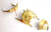 anatomical model,  Auzoux, larnyx, disassembled 1.jpg (46669 bytes)